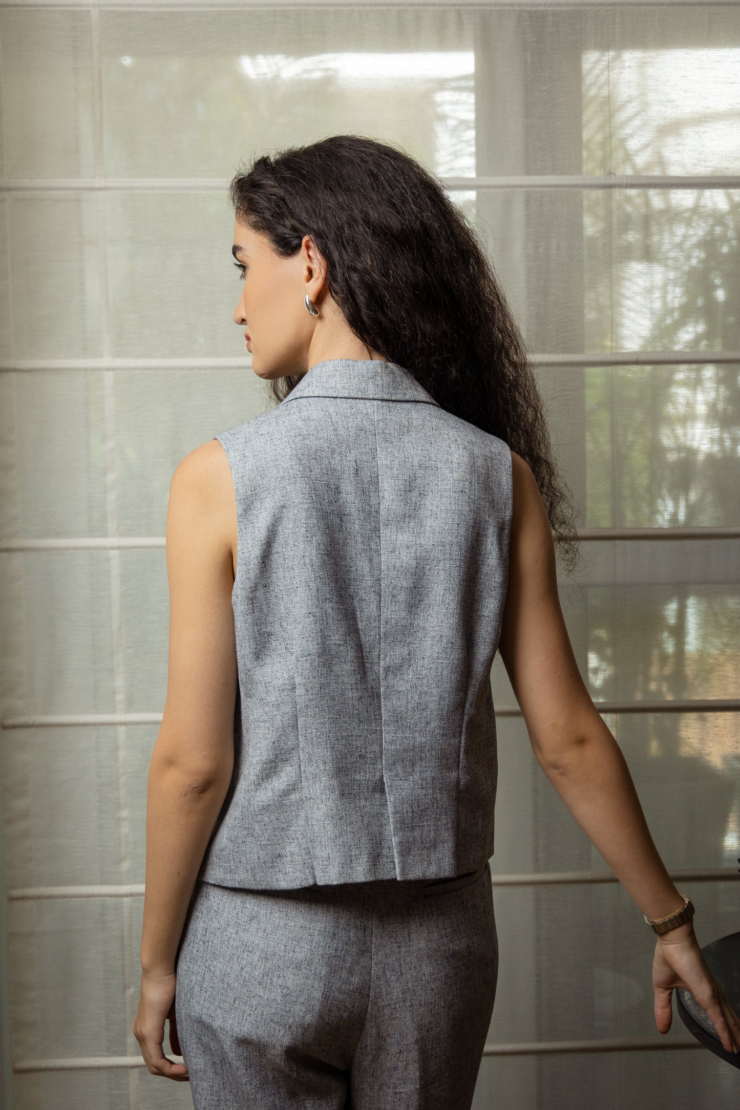 KAVYA Crop Blazer