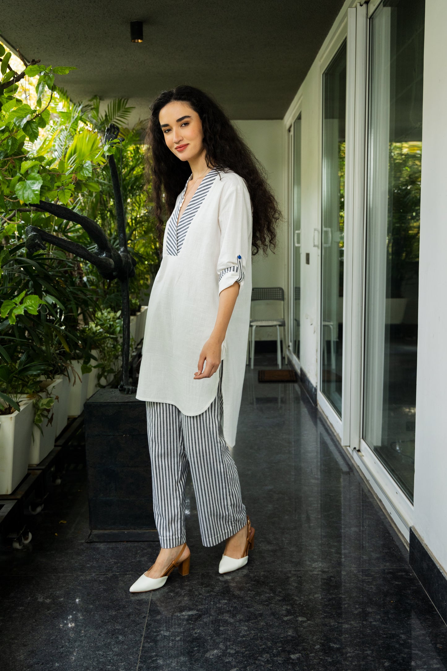 AAVYA Pants