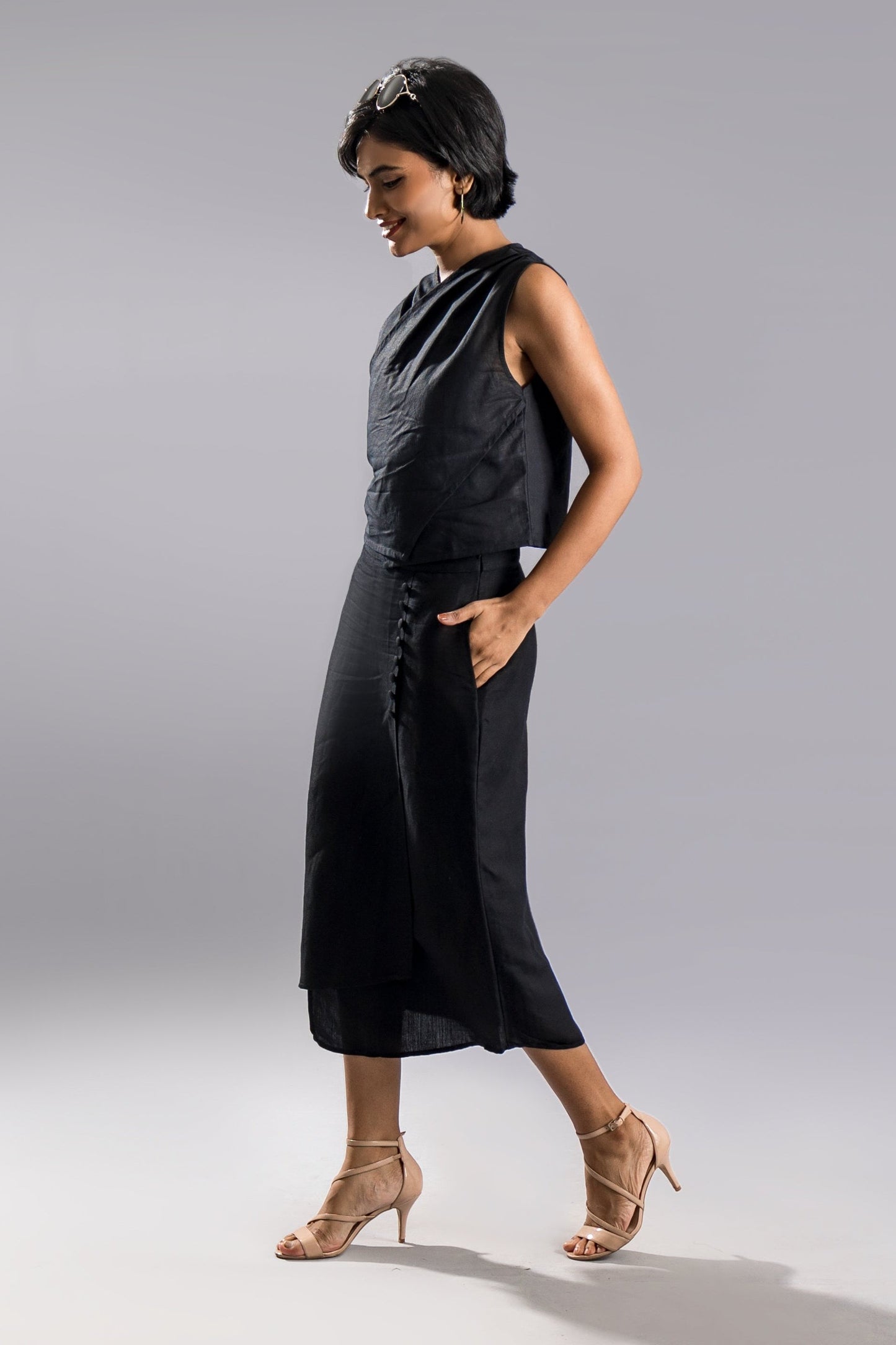 NAILA Top