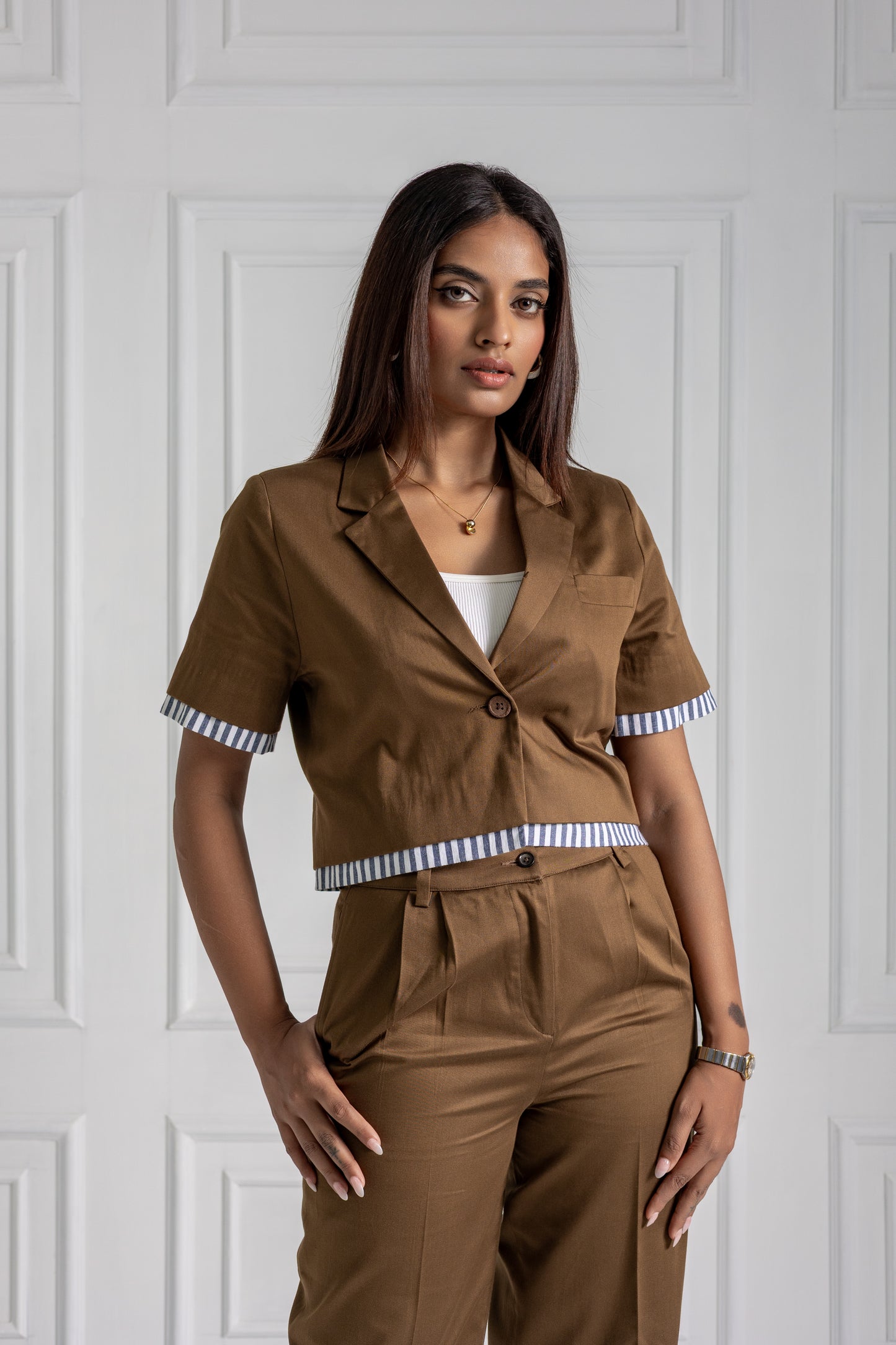AKI Crop Blazer