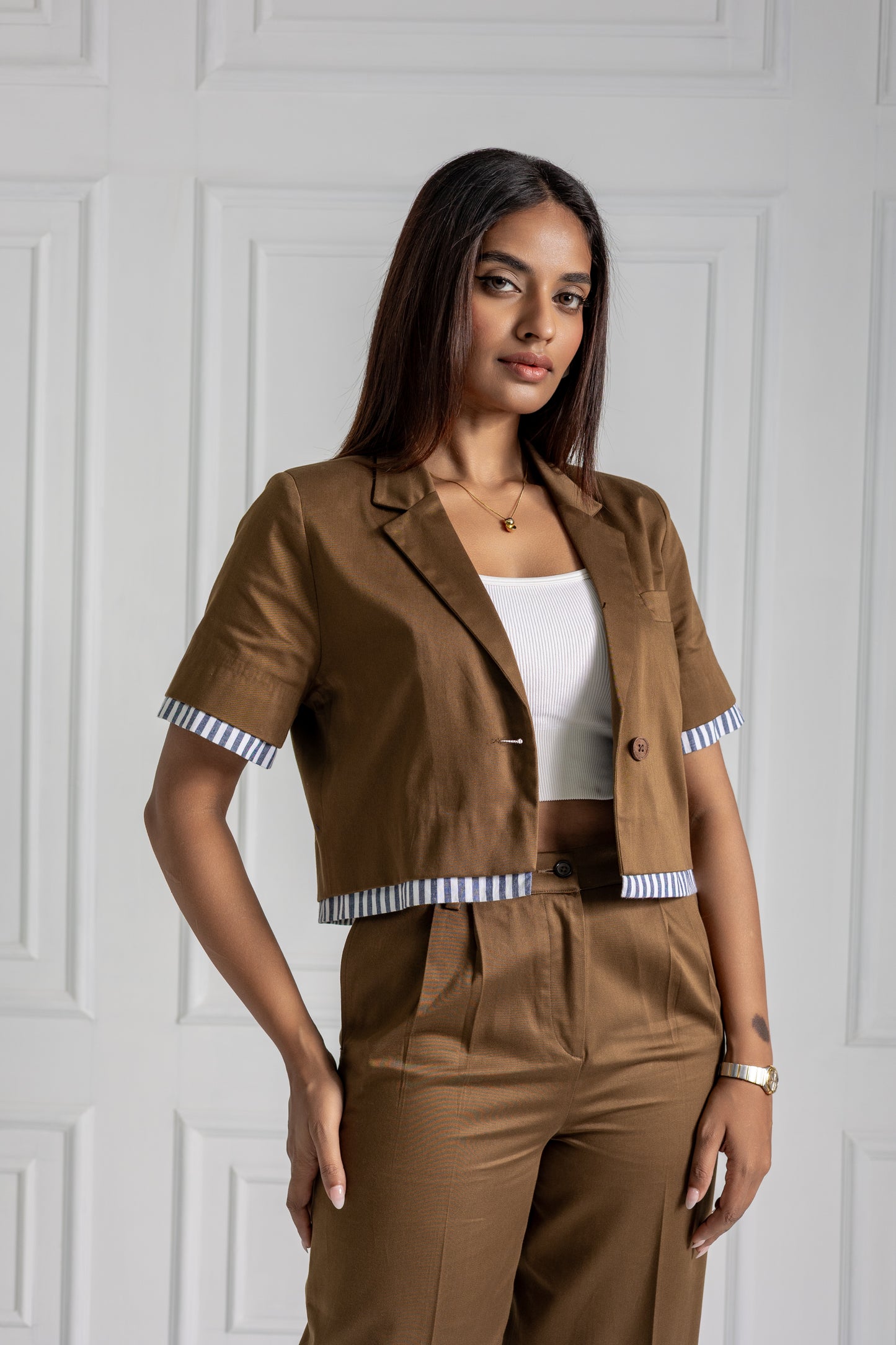 AKI Crop Blazer