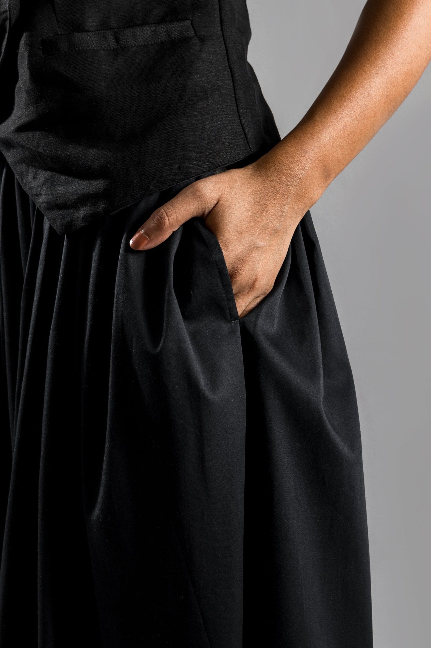 SARAJ Skirt - Black