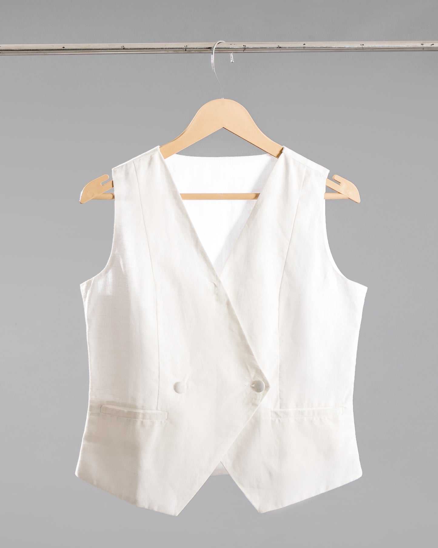 VEDA Vest - White