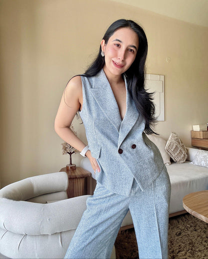 KAVYA Crop Blazer