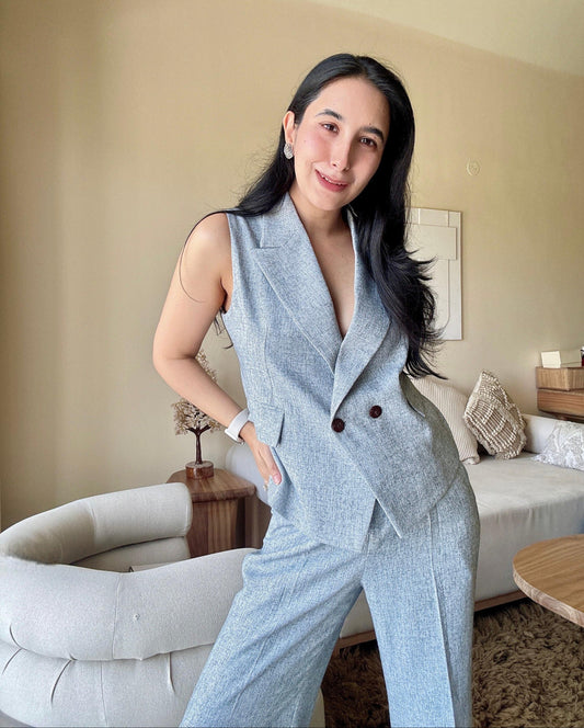 KAVYA Crop Blazer